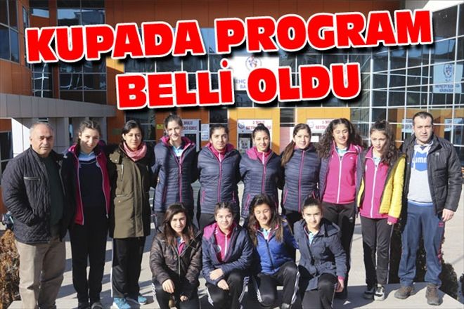 YILDIZLAR 4´TE 4 YAPTI
