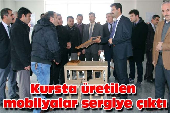 Kursta üretilen mobilyalar sergiye çıktı