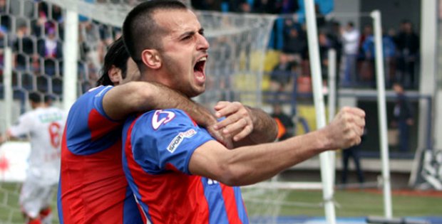 Yiğido İlhan´ı istiyor