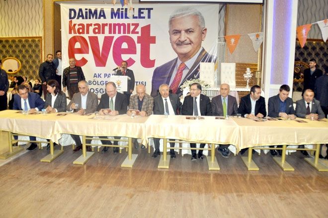 AK PARTİ´NİN EVET´ TURU BAŞLADI