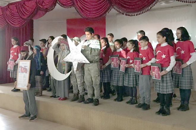 Kangal Cumhuriyet Ortaokulu´ndan İstiklal Marşı programı
