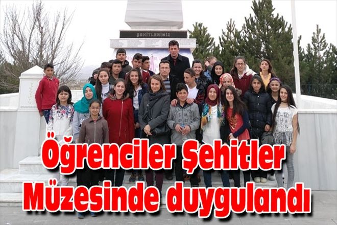 Öğrenciler Şehitler Müzesinde duygulandı