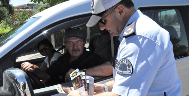 Sürücülere ramazan ve emniyet kemeri uyarısı