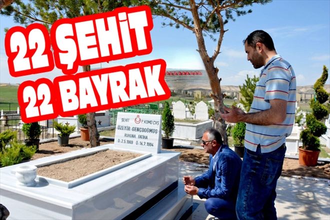 22 ŞEHiT 22 BAYRAK