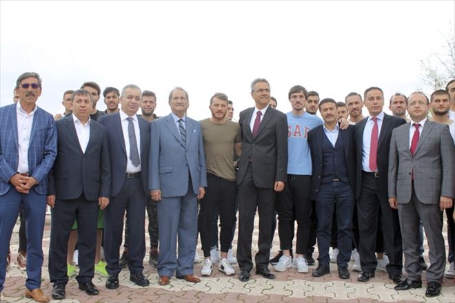 4 STK´DAN SİVASSPPOR´A KURBAN