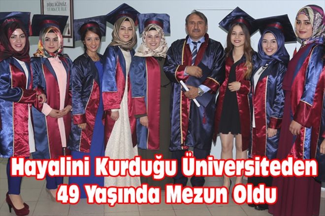 Hayalini Kurduğu Üniversiteden 49 Yaşında Mezun Oldu