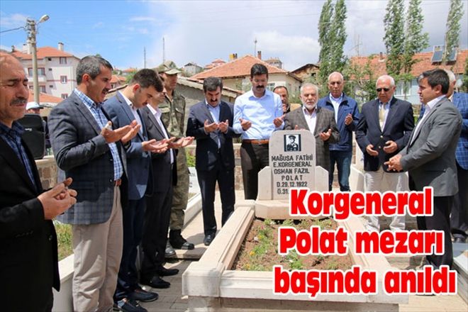 Korgeneral Polat mezarı başında anıldı