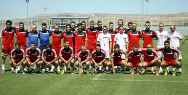 Yiğido Hollanda´ya uçuyor
