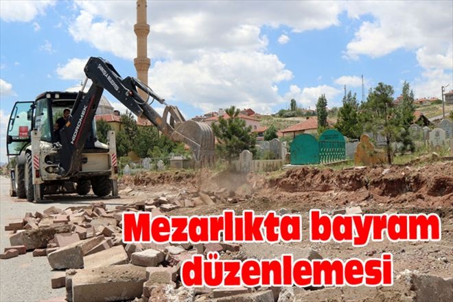 Mezarlıkta bayram düzenlemesi