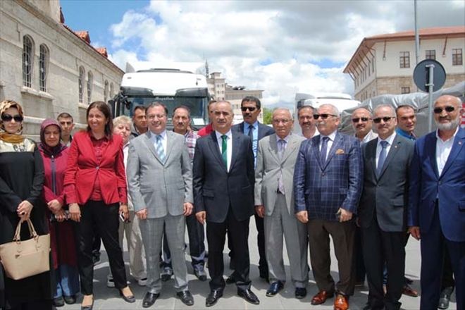 YARDIM TIRLARI SURiYE YOLUNDA