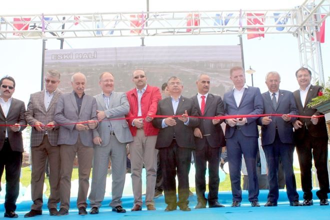 SİVAS KENDİNE HİZMET EDENLERİ UNUTMAZ