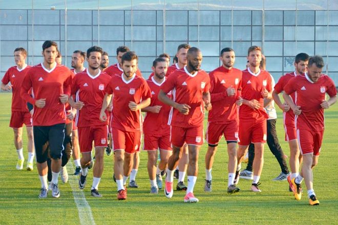 SİVASSPOR SEZONU AÇTI