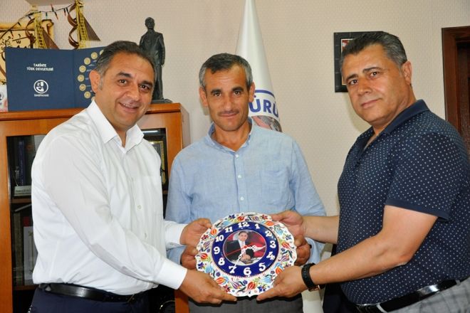 DERNEK ÜYELERİNDEN ÇİFTÇİ´YE ZİYARET