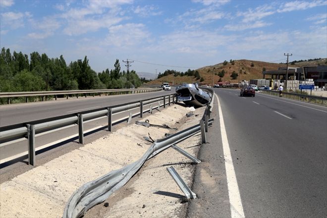 Otomobil takla attı: 3 yaralı