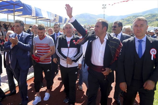 BAŞKAN OTYAKMAZ GÜREŞ AĞASI OLDU  MUTLU VE GURURLUYUZ
