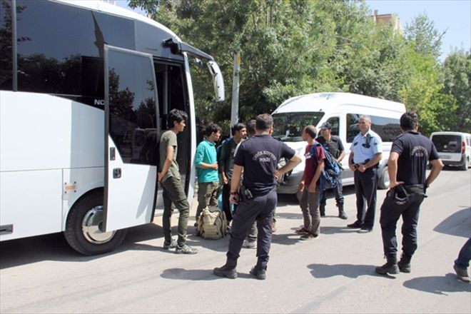 İstanbul ve Ankara umuduyla Sivas´a bırakıldılar