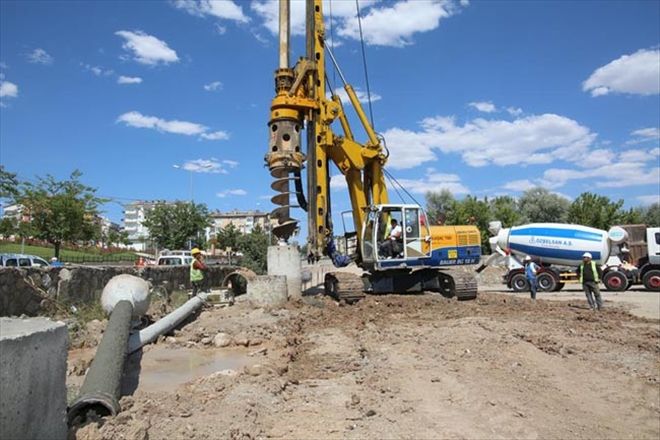 YENİ ALT GEÇİTLER TRAFİĞİ RAHATLATACAK