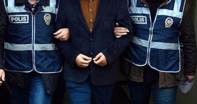 1´İ ASKER, 1´İ ÖĞRETMEN 2 KİŞİ DAHA TUTUKLANDI.