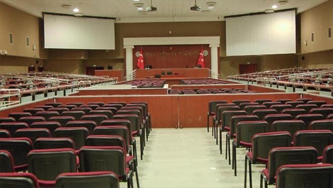 FETÖ/PDY davasında iki tahliye