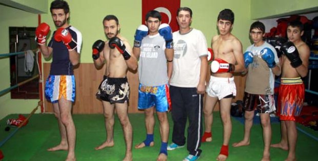 Sporculardan anlamlı davranış