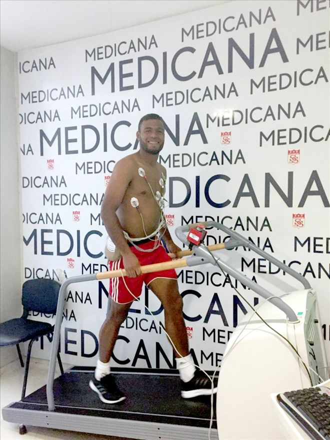 DOS SANTOS KONTROLDEN GEÇTİ