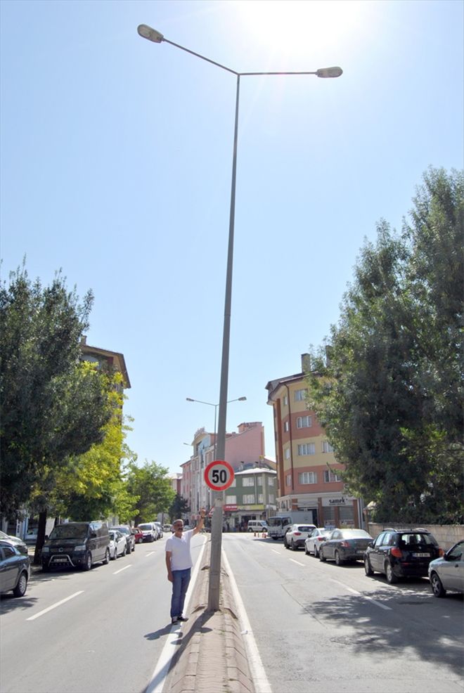 Aydınlatılmayı bekliyorlar