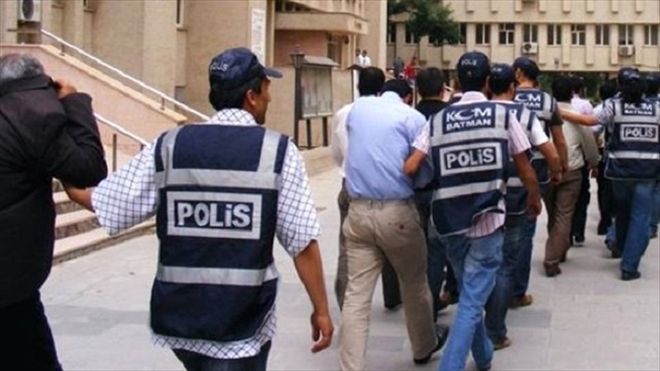 FETÖ´den 4 kişi daha tutuklandı