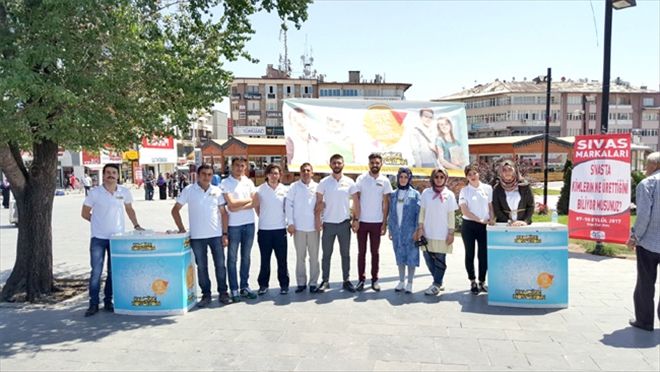 ÜNİAK yeni öğrencilere YOL GÖSTERİYOR