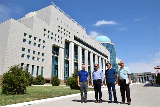 Rektör Alim Yıldız´dan Ahmet Yesevi Üniversitesine ziyaret