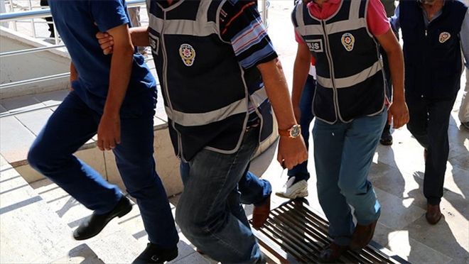 FETÖ´nün ´askeri mahrem´ine 17 gözaltı