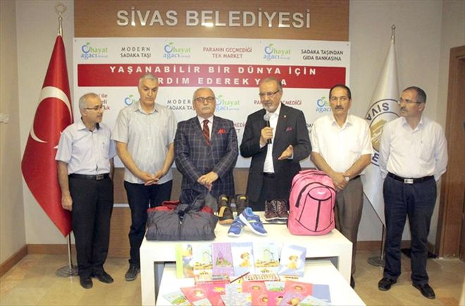 251 ÇOCUĞU SEVİNDİRDİ