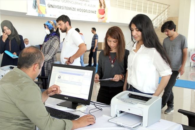 CÜ´de öğrenci kayıt işlemleri tamamlandı