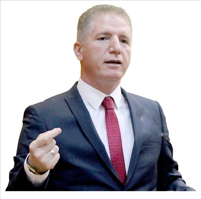 Geçen yıl 2 bin öğrenciye burs verdik HEDEFİMİZ 5 BİN ÖĞRENCİ