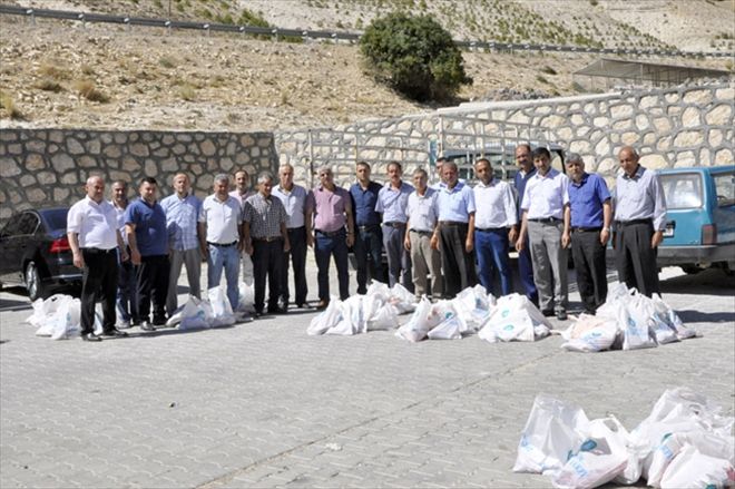 Gürün Kültür Vakfı, 210 aileye kurban eti dağıttı