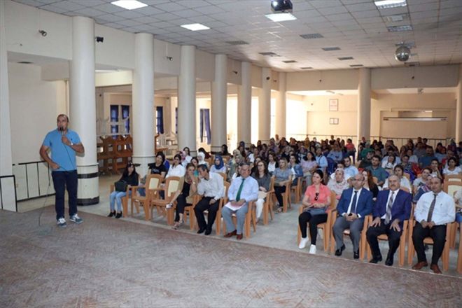 ÖĞRETMENLERE YENİ MÜFREDAT ANLATILDI