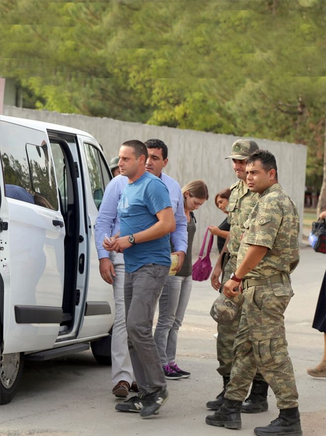 Kerem Kılıçdaroğlu birliğine teslim oldu
