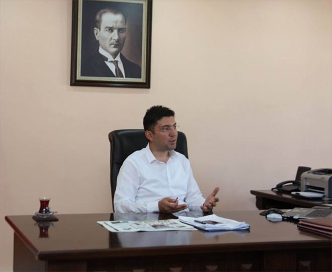 Kangal Kaymakamı Özübek görevine başladı