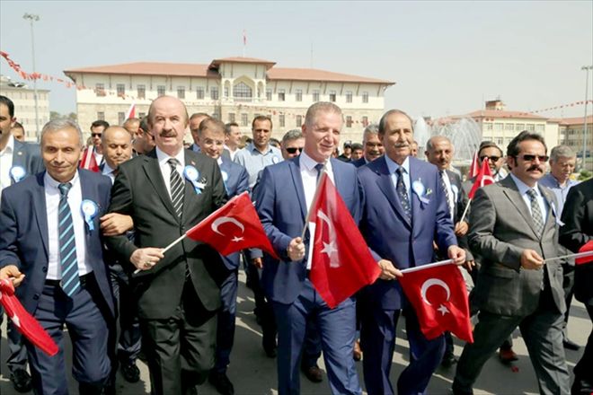 ESNAFLAR  ŞEHRİN VİTRİNİDİR
