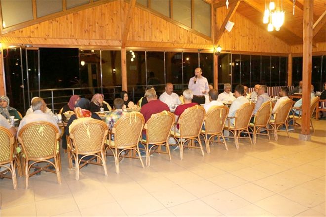 Gaziler ve şehit aileleri yemekte buluştu