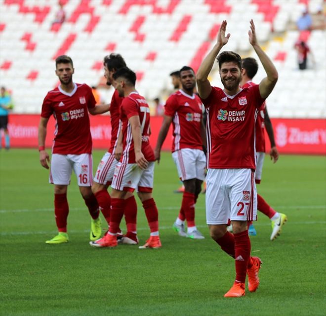 KIRMIZI BEYAZLI EKİP BUGSAŞ SPOR´U RAHAT GEÇTİ