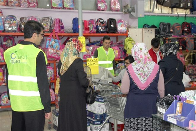 2 bin öğrenciye kırtasiye yardımı