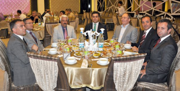 İş dünyası iftarda buluştu