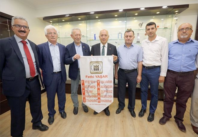 Sivaslılardan Başkan Yaşar´a teşekkür ziyareti