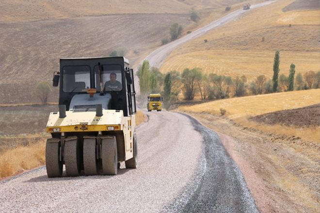 ASFALT ÇALIŞMALARI DEVAM EDİYOR