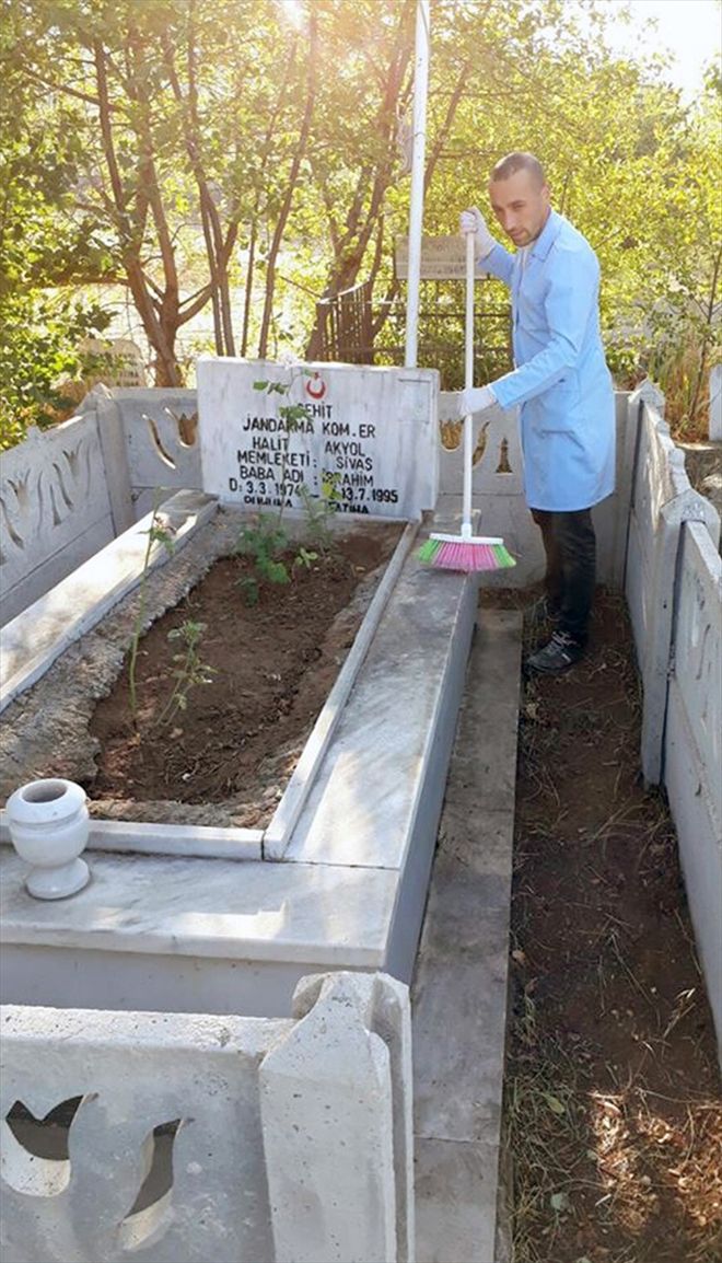 Şehit mezarlarının çevresi düzenlendi