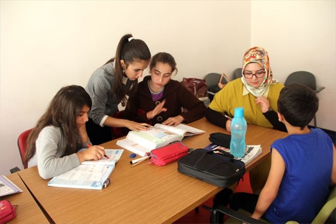Engelli çocuklarına eğitim desteği 