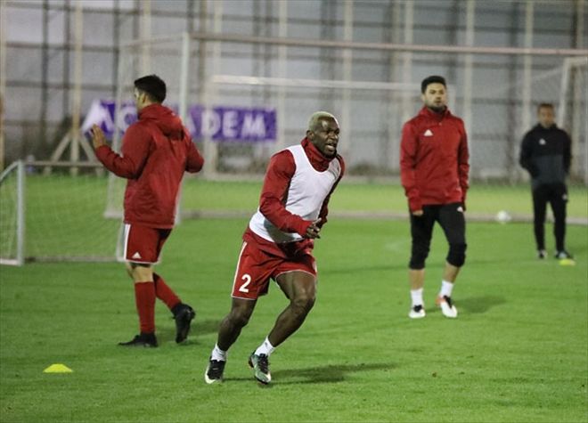 SİVASSPOR MİNYATÜR KALEDE MAÇ YAPTI