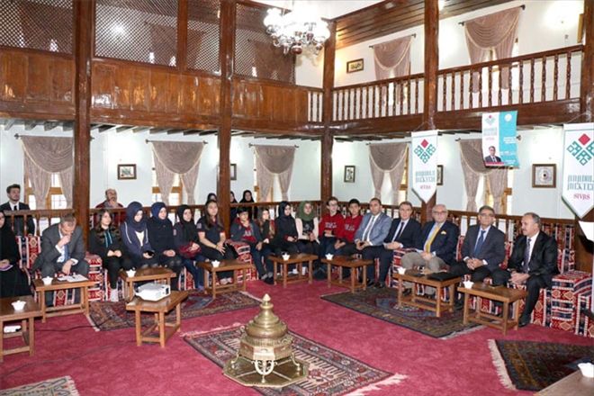 ÇOK GÜZEL BİR ETKİNLİĞE ORTAK OLUYORUZ