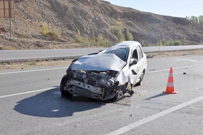 Takla atan otomobilin sürücüsü ağır yaralandı 