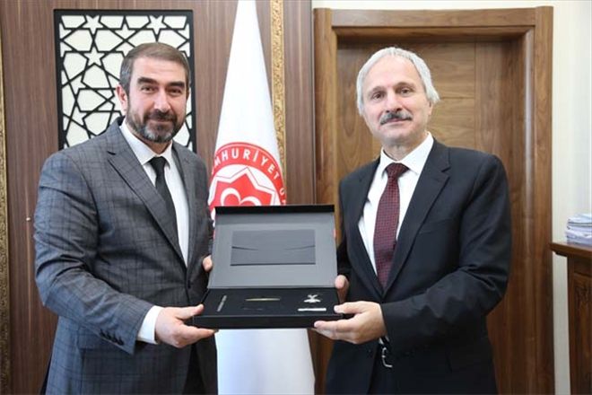 TDK Başkanı CÜ´yü ziyaret etti